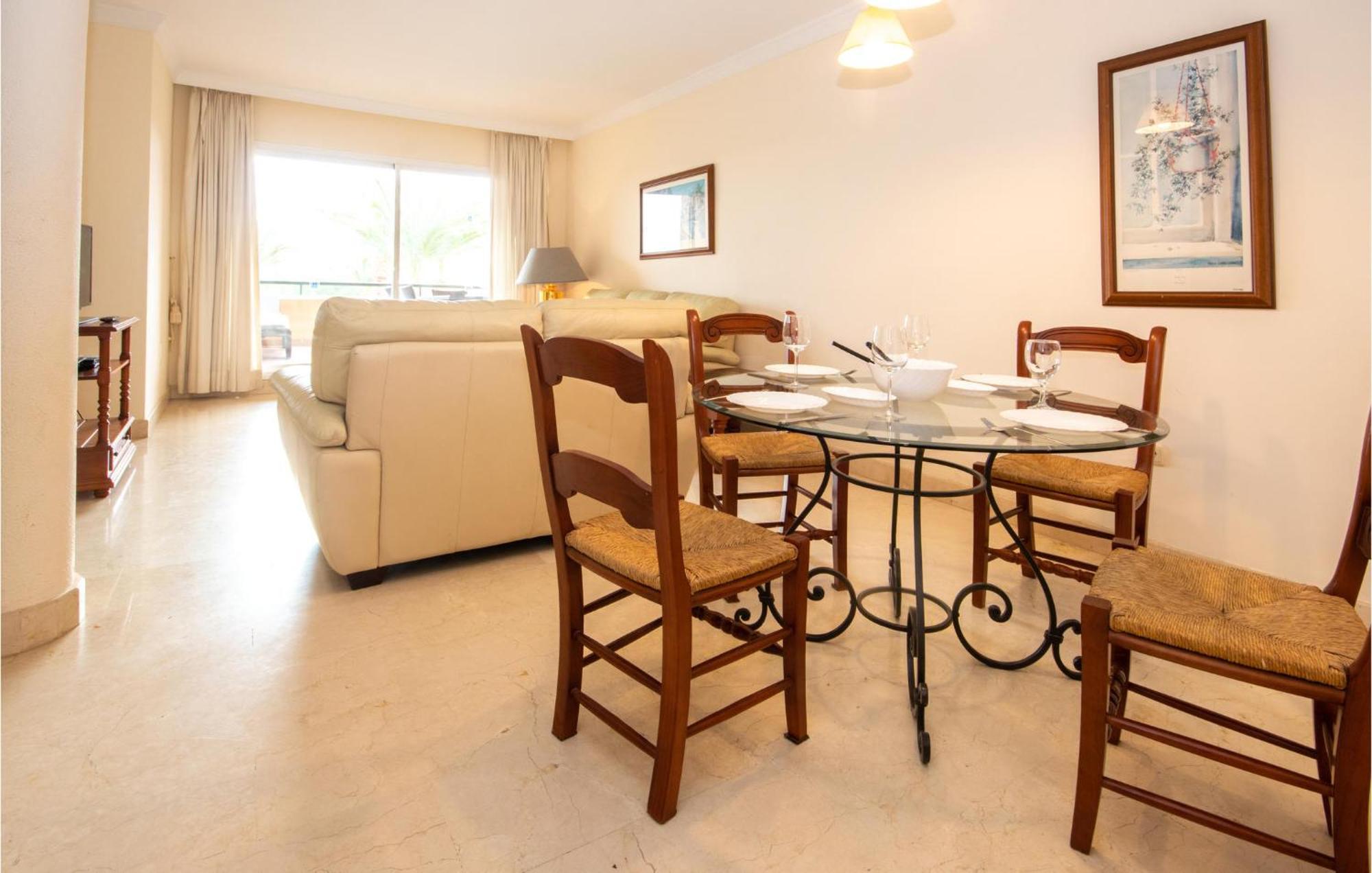 Beautiful Apartment In Marbella-Elviria Extérieur photo