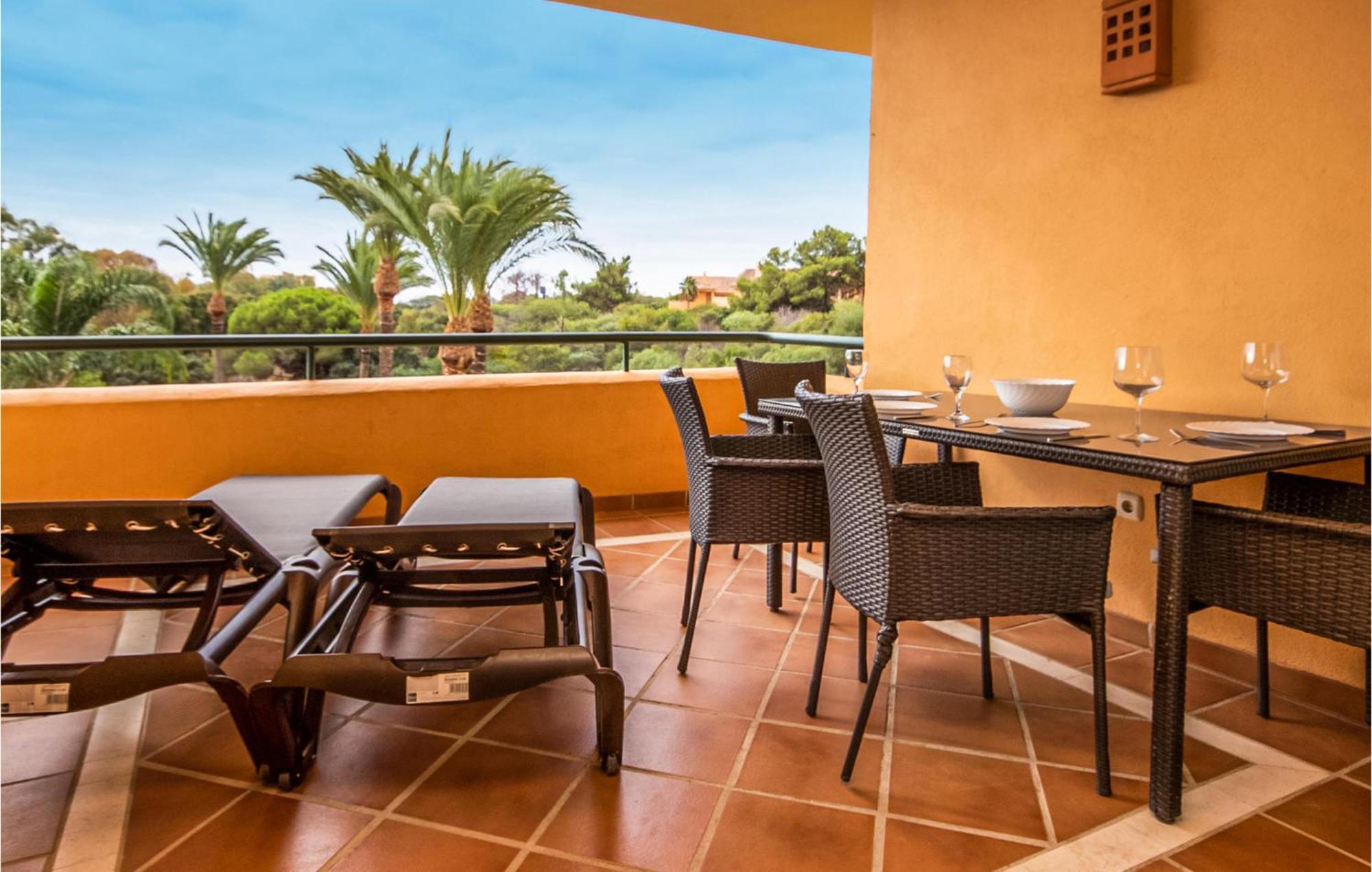 Beautiful Apartment In Marbella-Elviria Extérieur photo